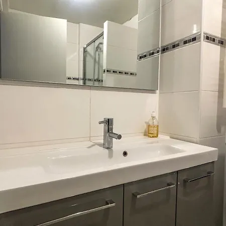 Comfortable Parisian Retreat - Champs-elysees Appartement